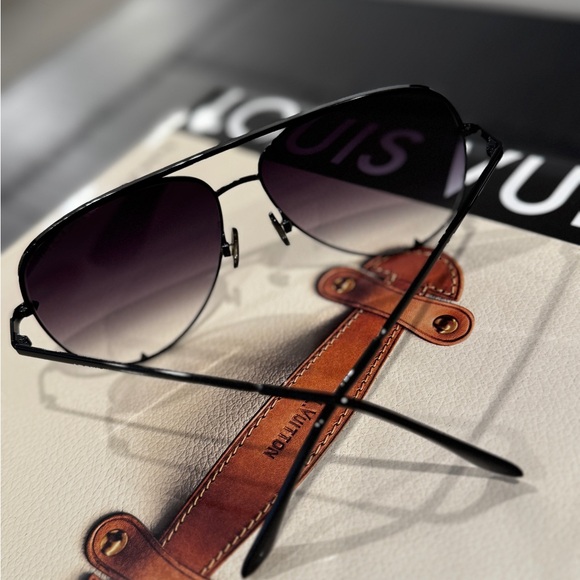 Quay Australia x Desi Perkins High Key Sunglasses - Picture 4 of 9